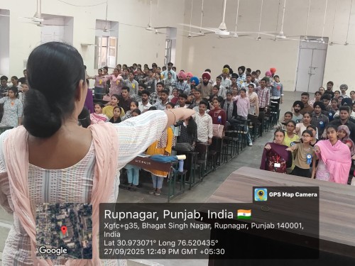  2025-09-27 During The Nss Camp, The Volunteers Completed Project Work